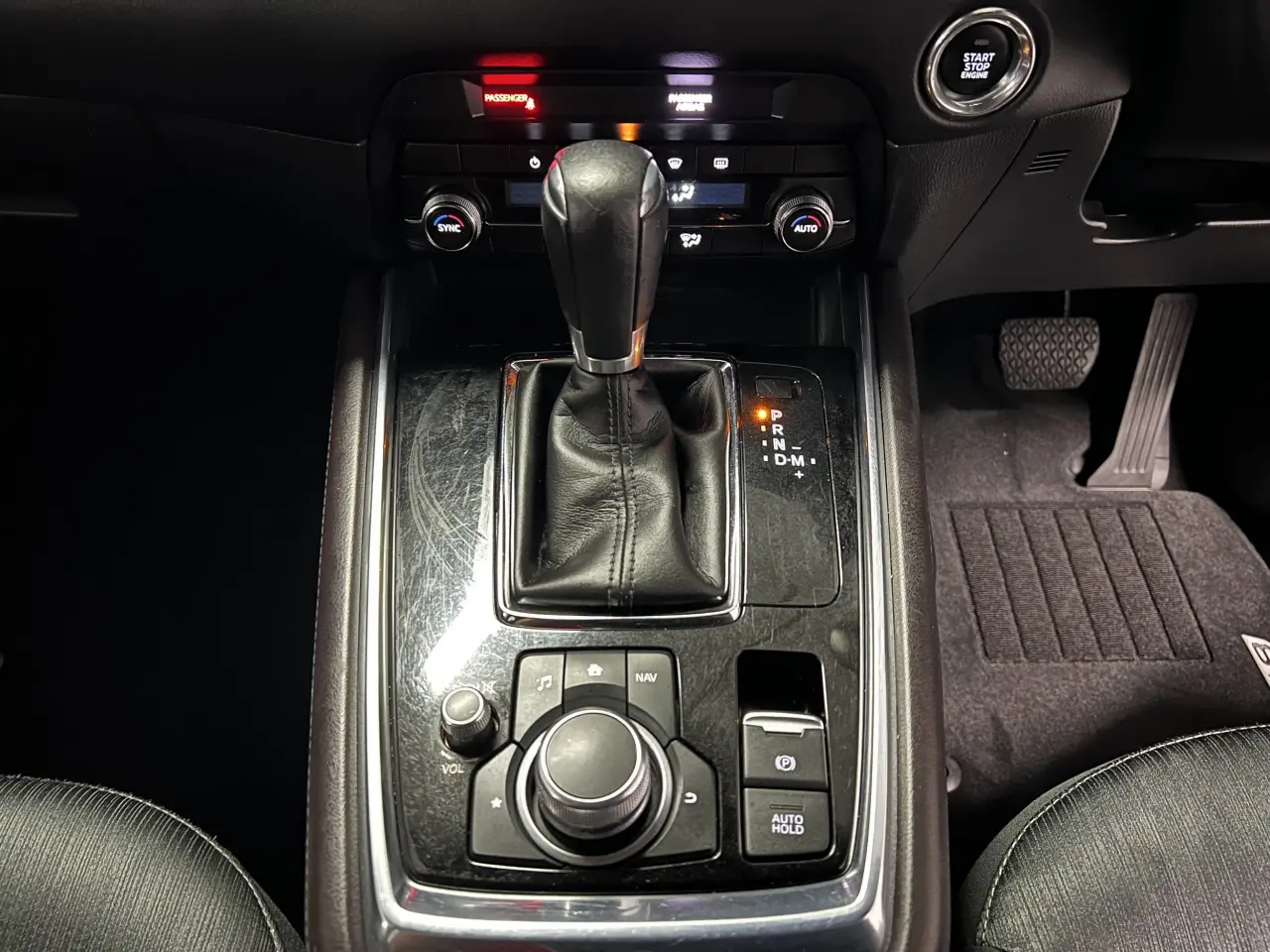 2019 MAZDA CX-8 Gallery Image 21