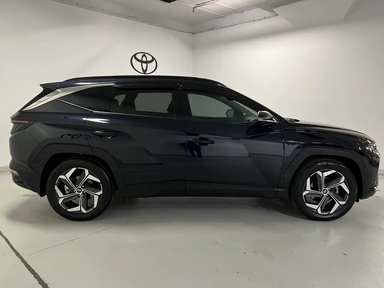2022 HYUNDAI TUCSON Gallery Image 4
