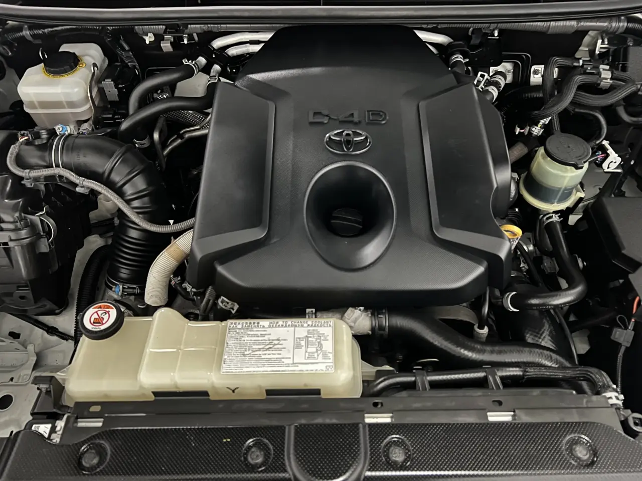 2017 TOYOTA LANDCRUISER Gallery Image 20