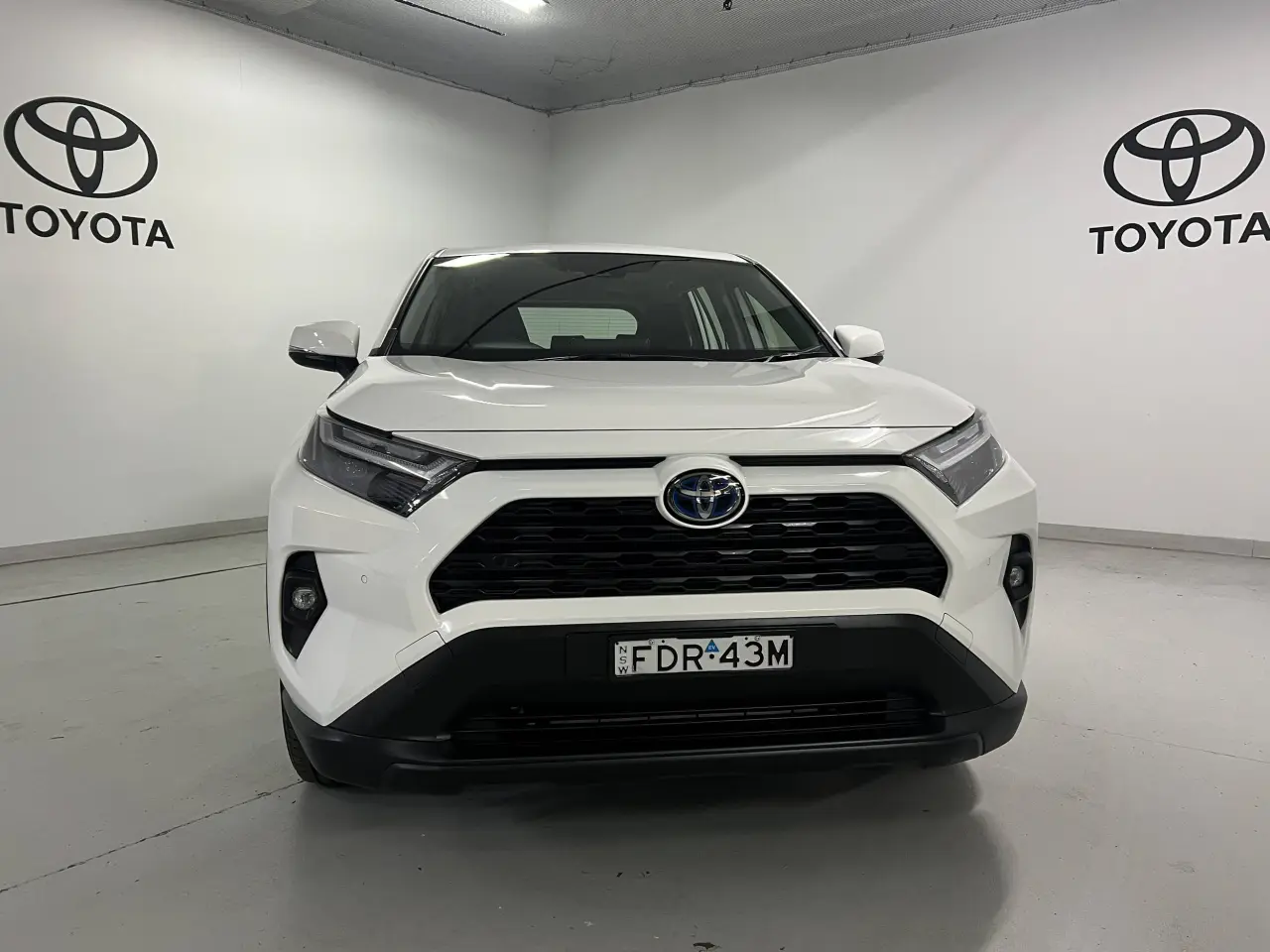 2023 TOYOTA RAV4 HYBRID Gallery Image 2