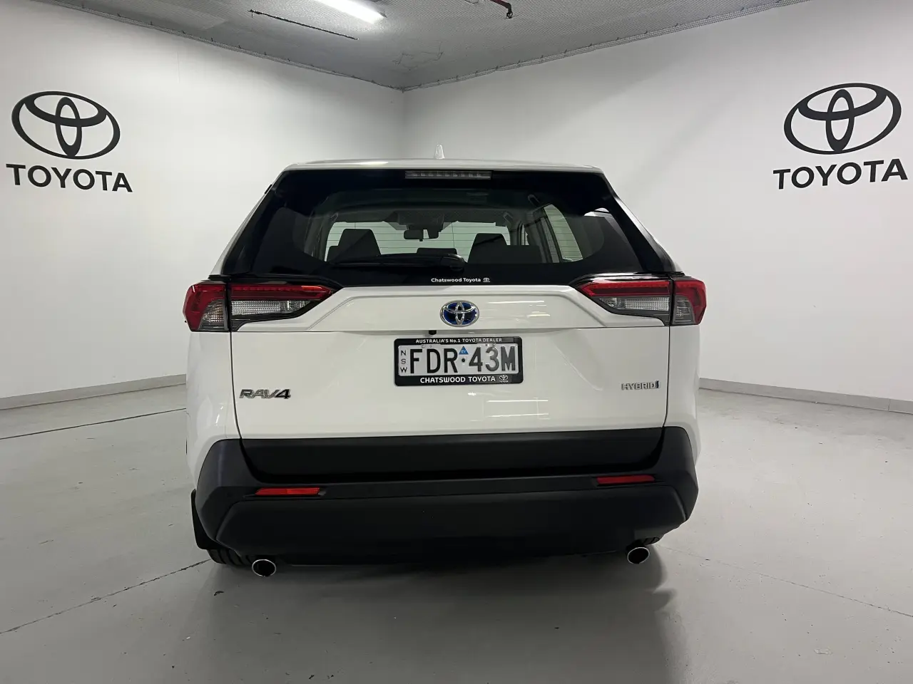 2023 TOYOTA RAV4 HYBRID Gallery Image 6