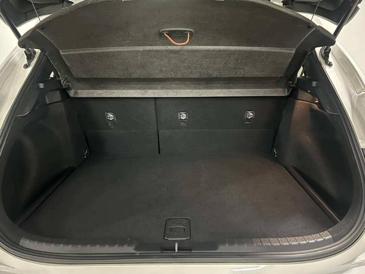 2022 TOYOTA COROLLA Gallery Image 12