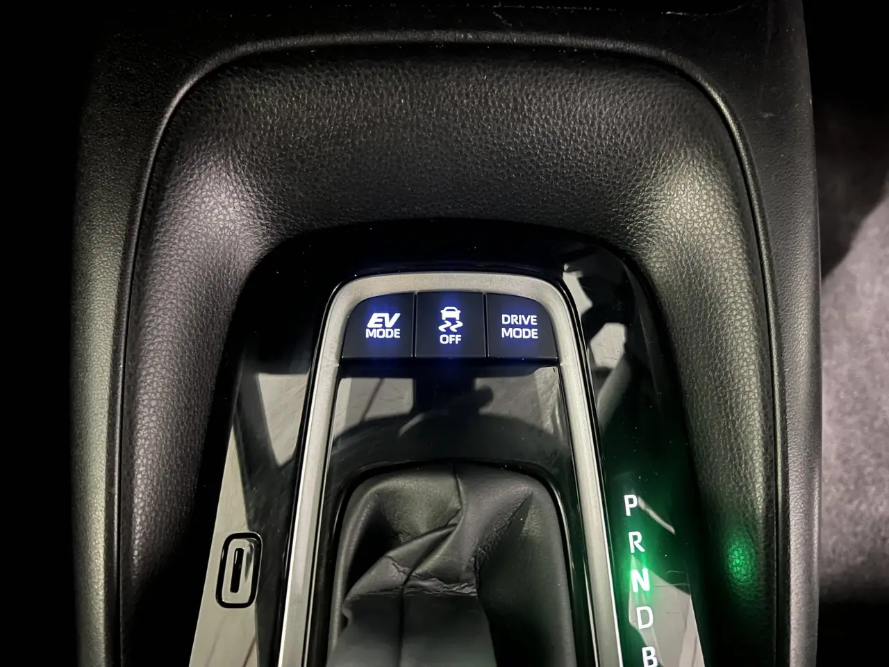 2021 TOYOTA COROLLA Gallery Image 20