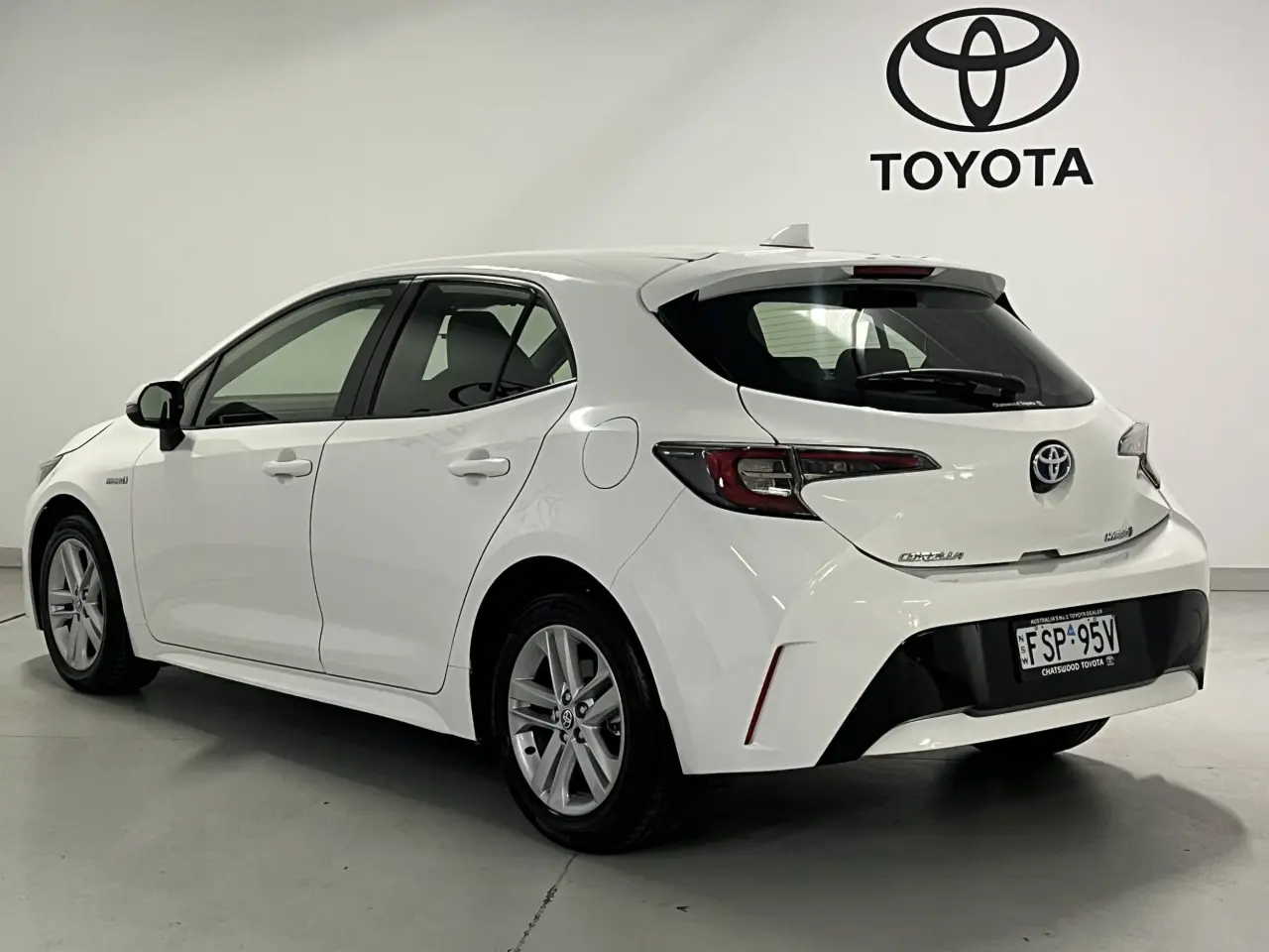 2021 TOYOTA COROLLA Gallery Image 8