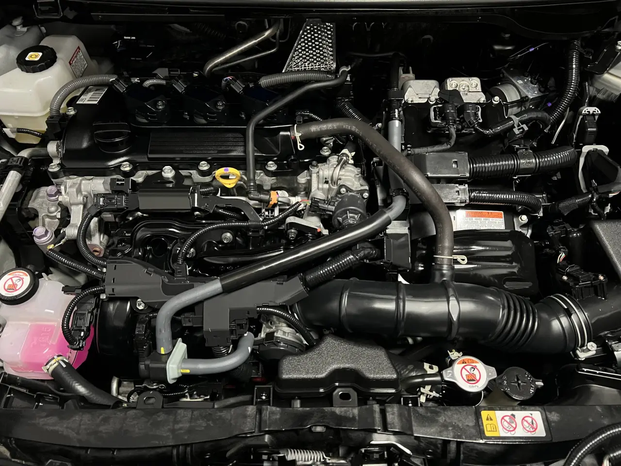 2022 TOYOTA YARIS CROSS HYBRID Gallery Image 20