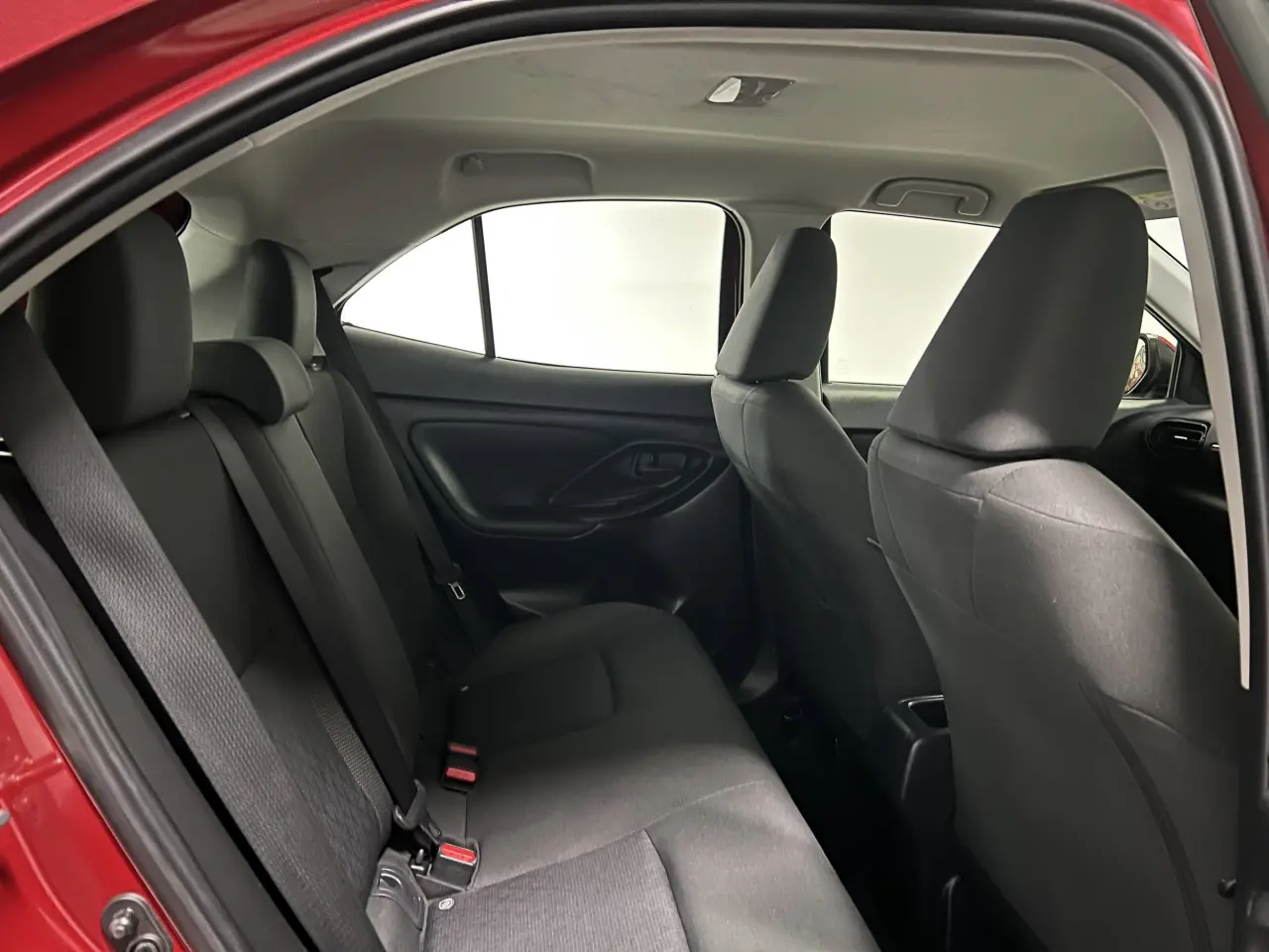 2023 TOYOTA YARIS CROSS HYBRID Gallery Image 11