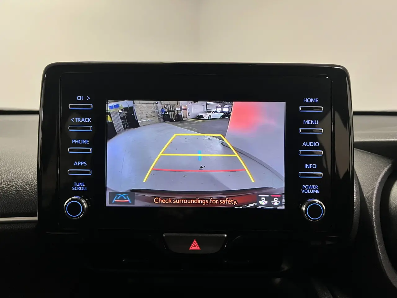 2023 TOYOTA YARIS CROSS HYBRID Gallery Image 18