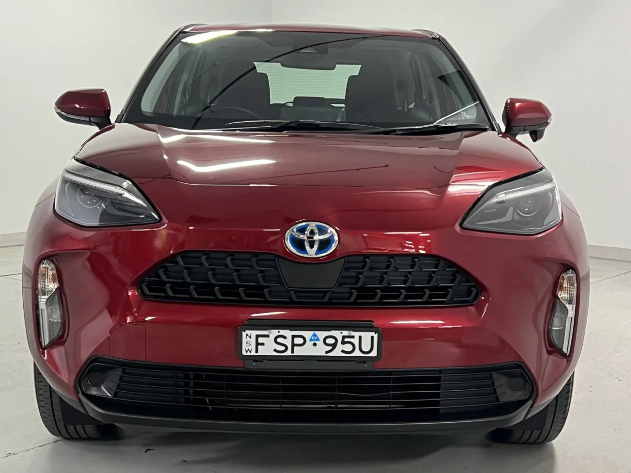 2023 TOYOTA YARIS CROSS HYBRID Gallery Image 3