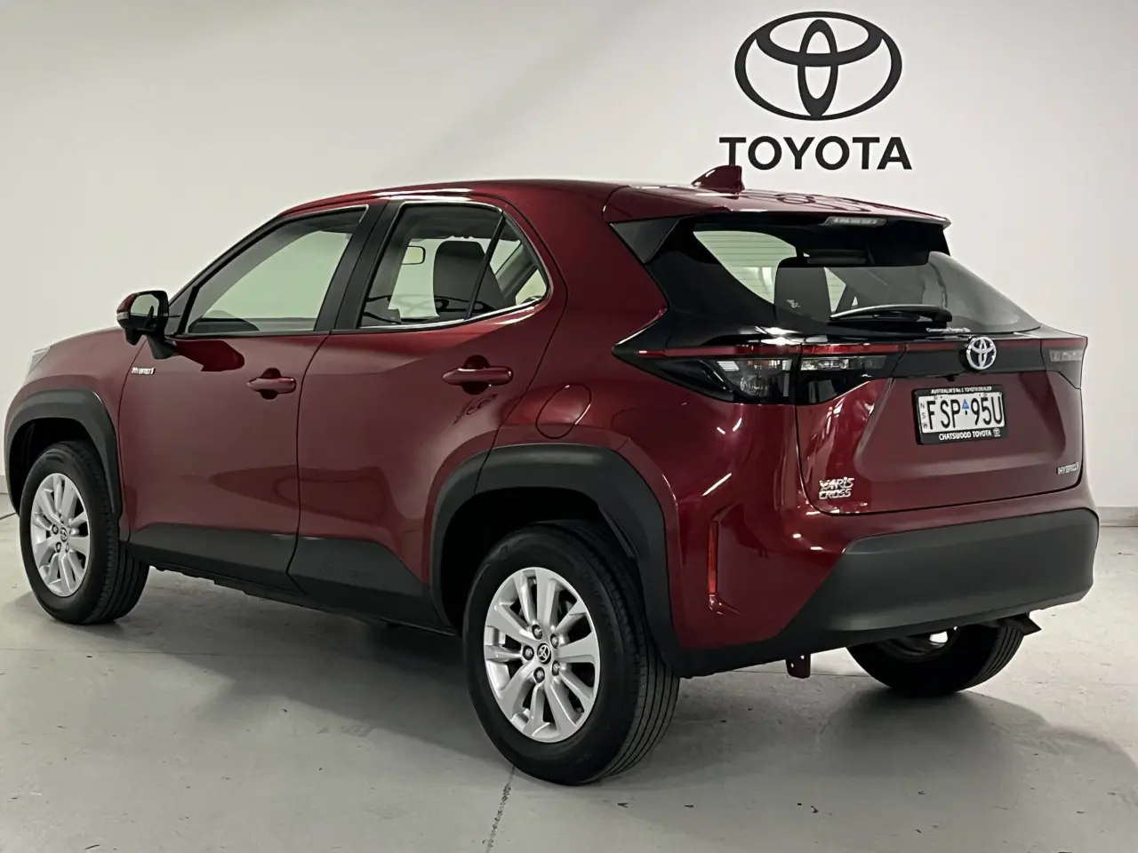 2023 TOYOTA YARIS CROSS HYBRID Gallery Image 8