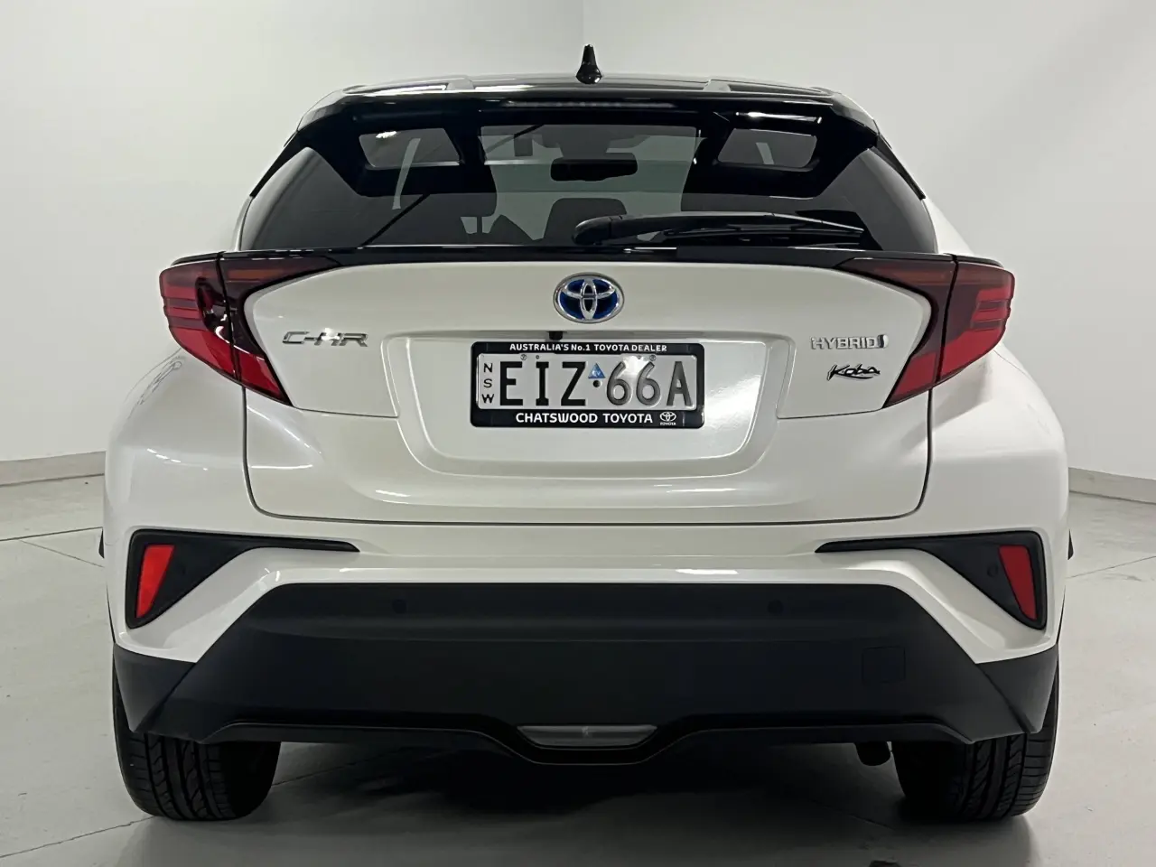 2020 TOYOTA C-HR HYBRID Gallery Image 7