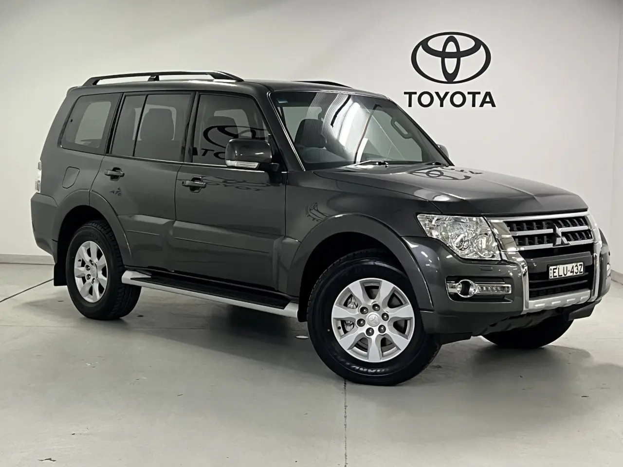 2020 MITSUBISHI PAJERO Gallery Image 1