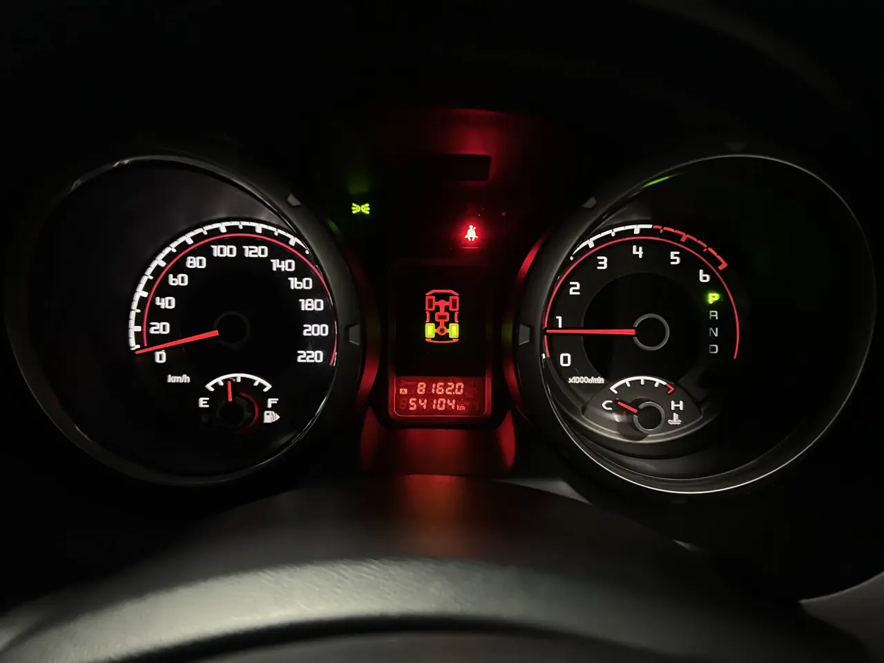 2020 MITSUBISHI PAJERO Gallery Image 18