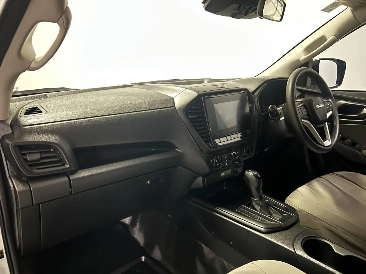 2020 ISUZU D-MAX Gallery Image 14