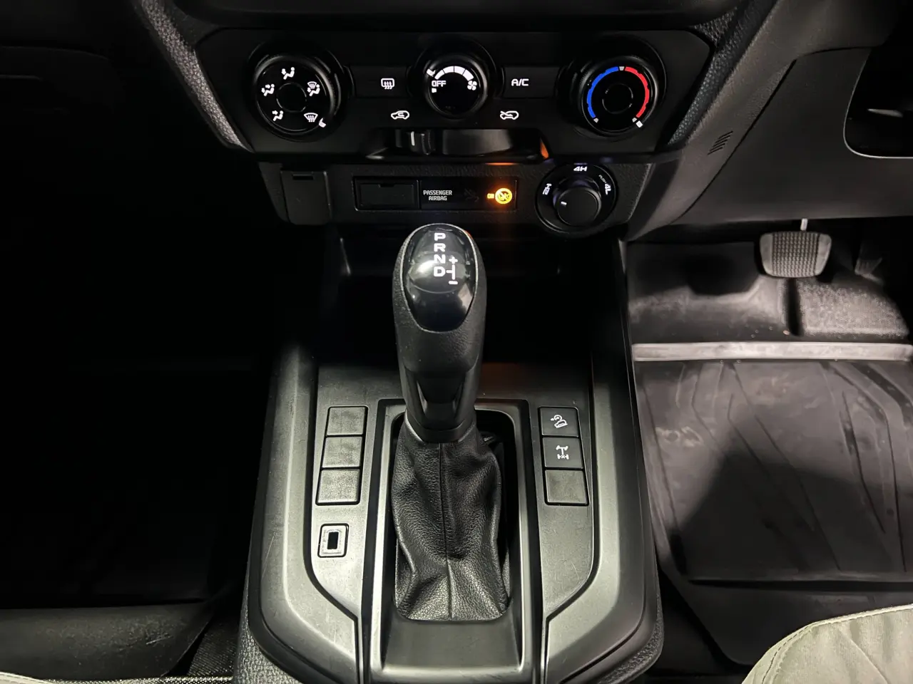 2020 ISUZU D-MAX Gallery Image 19