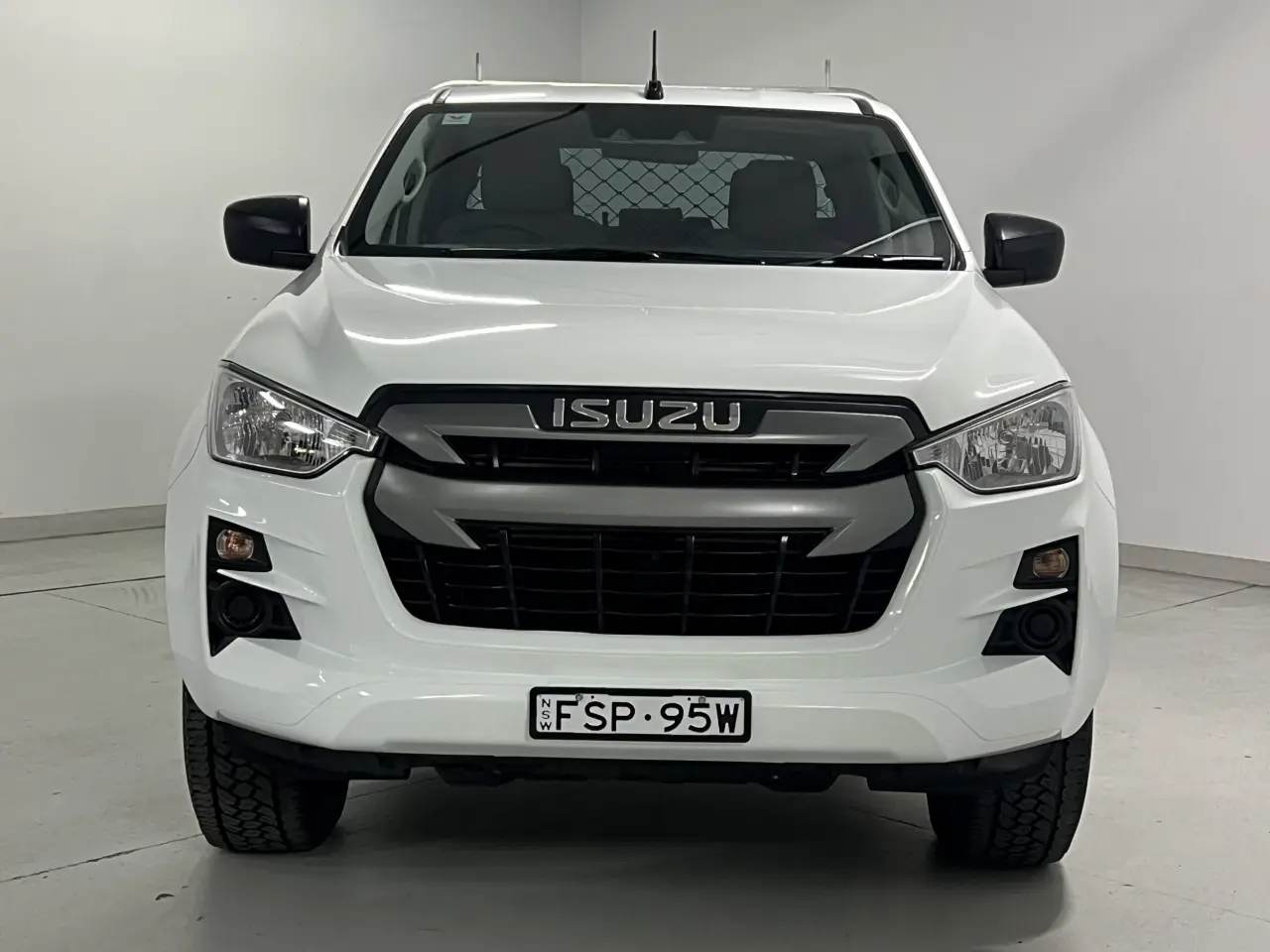2020 ISUZU D-MAX Gallery Image 3