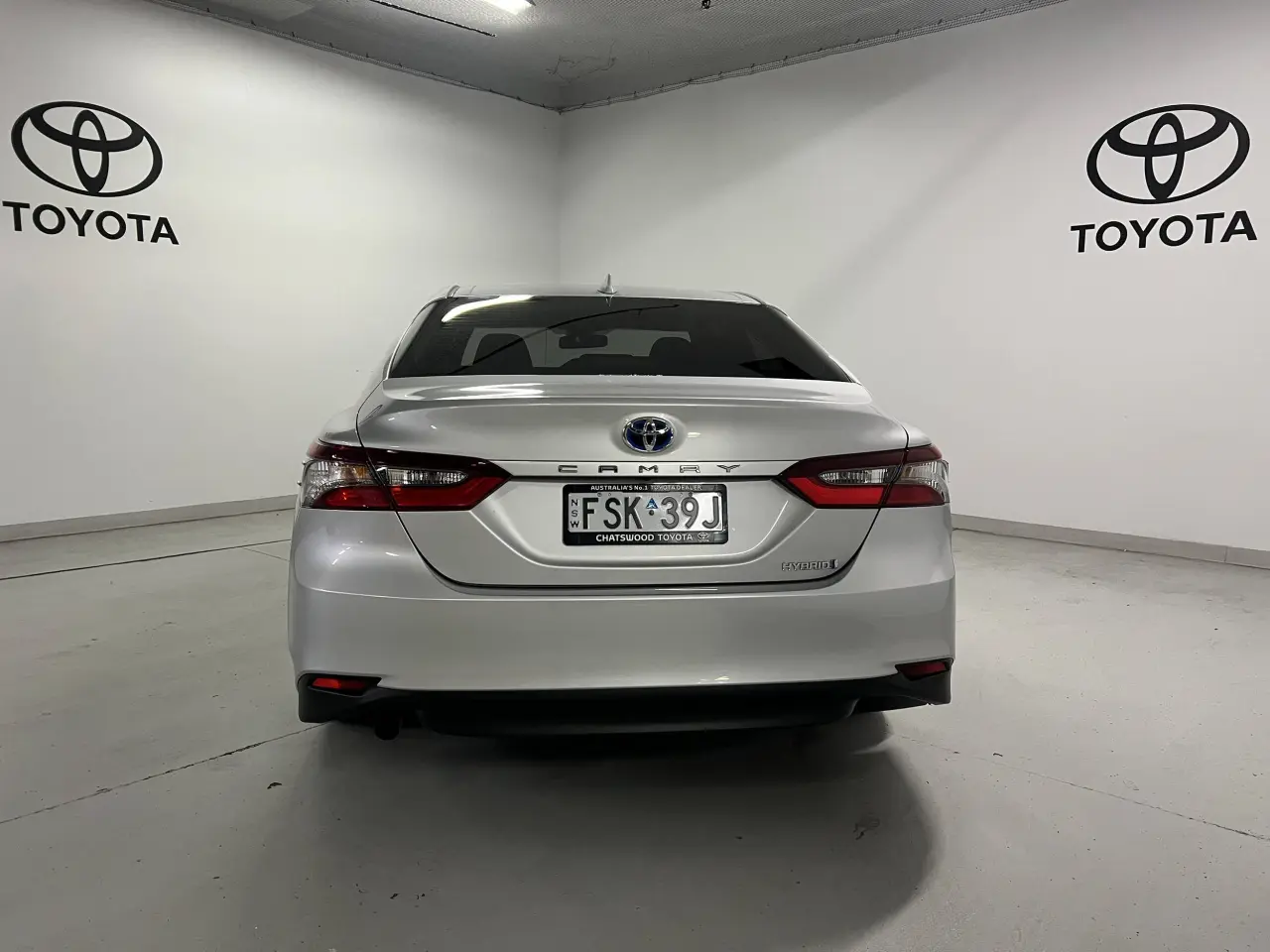 2022 TOYOTA CAMRY HYBRID Gallery Image 5