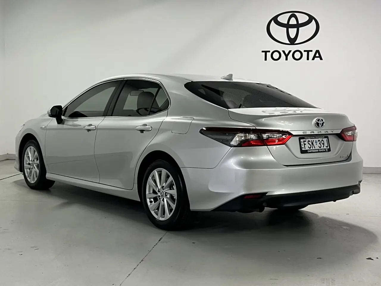 2022 TOYOTA CAMRY HYBRID Gallery Image 7