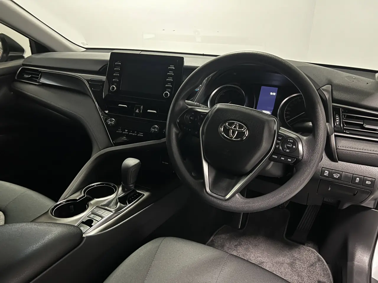 2022 TOYOTA CAMRY HYBRID Gallery Image 9