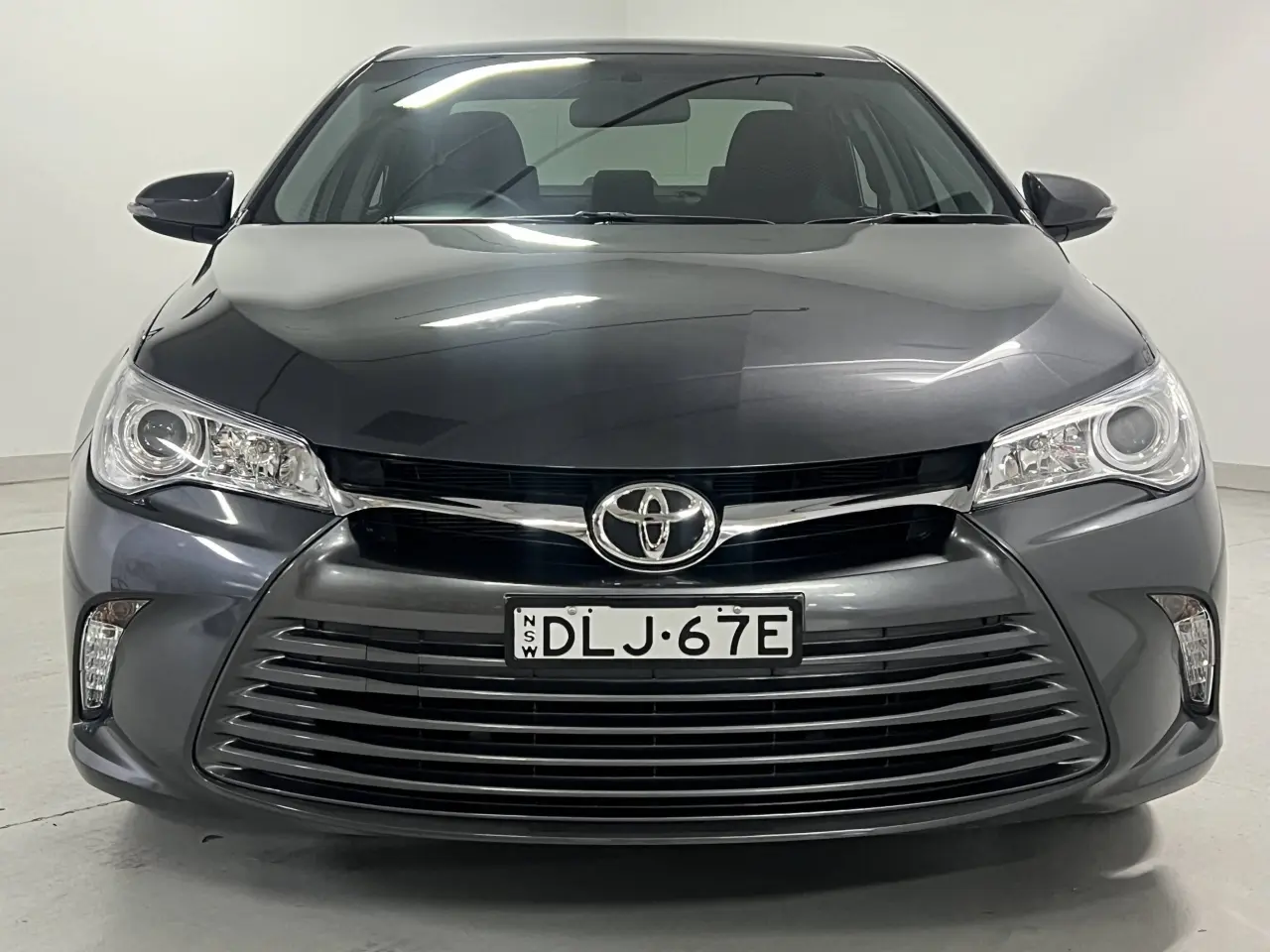 2016 TOYOTA CAMRY Gallery Image 3