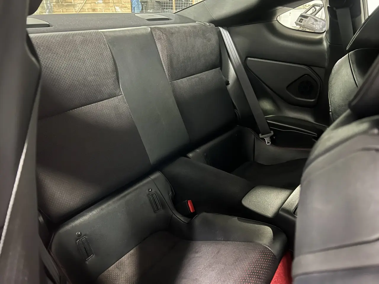2024 TOYOTA GR86 Gallery Image 11