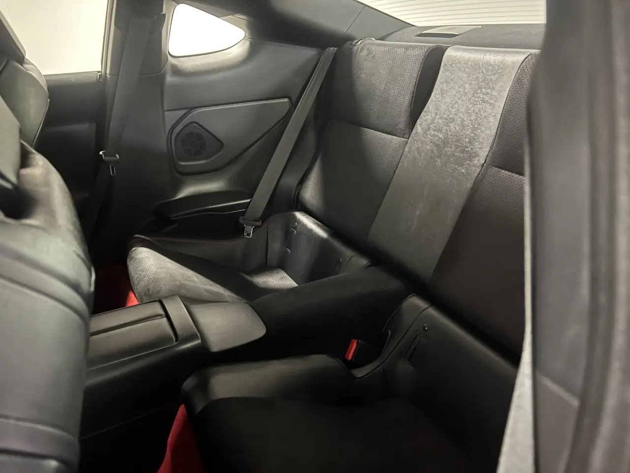 2024 TOYOTA GR86 Gallery Image 13