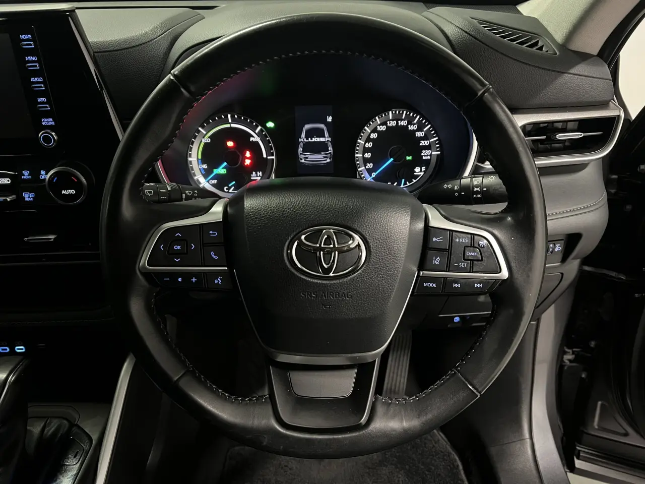 2022 TOYOTA KLUGER HYBRID Gallery Image 17