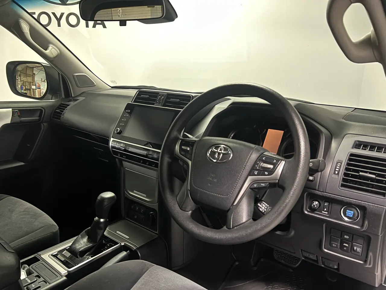 2020 TOYOTA PRADO Gallery Image 10