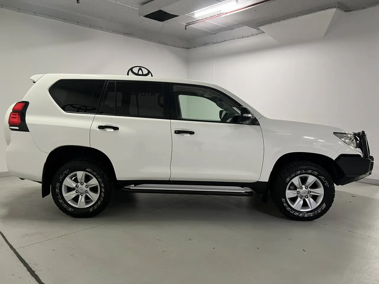 2020 TOYOTA PRADO Gallery Image 4