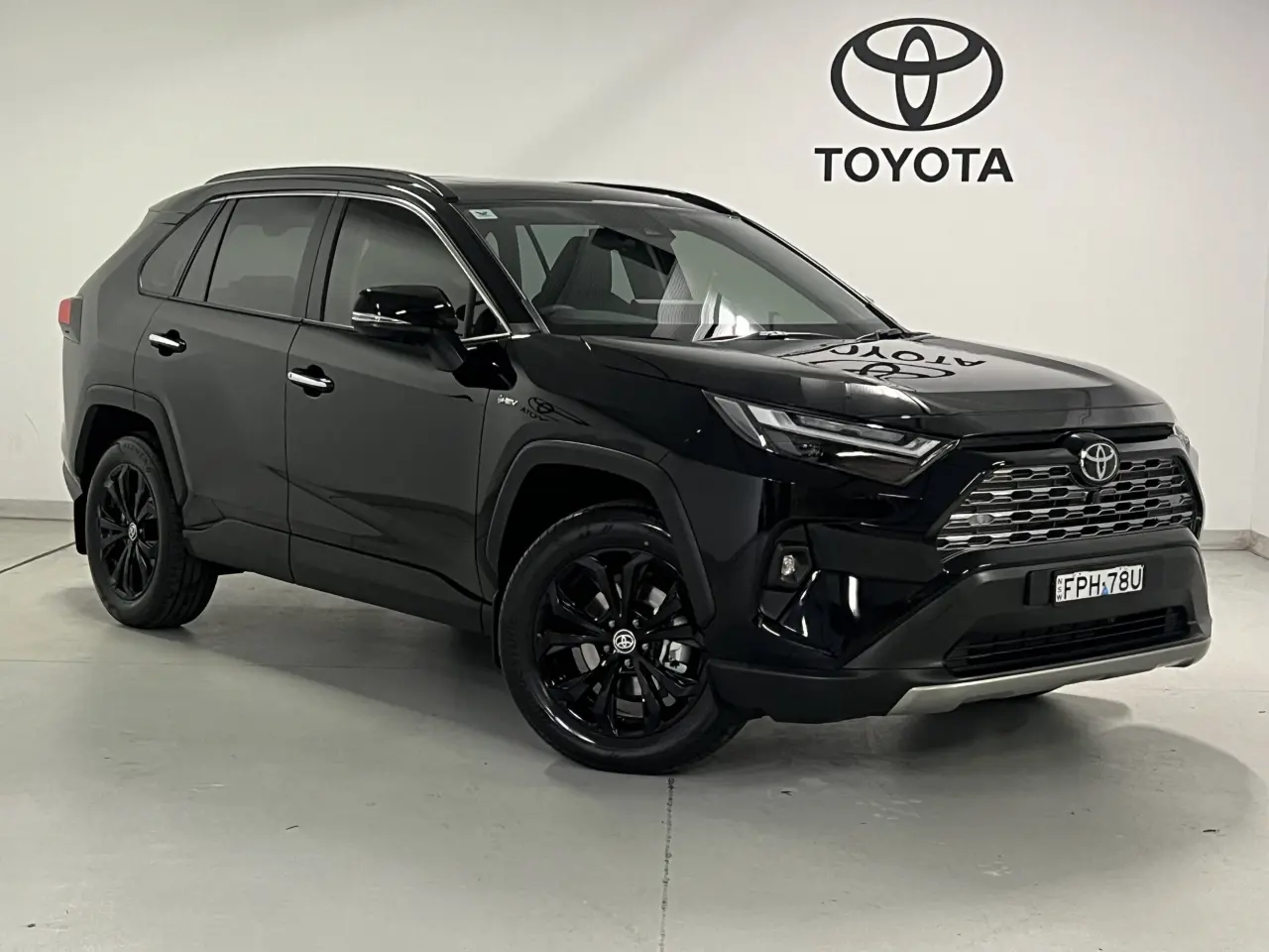 2025 TOYOTA RAV4 HYBRID Gallery Image 1