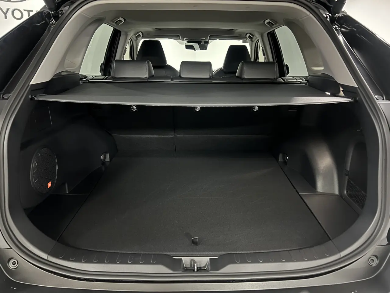 2025 TOYOTA RAV4 HYBRID Gallery Image 13