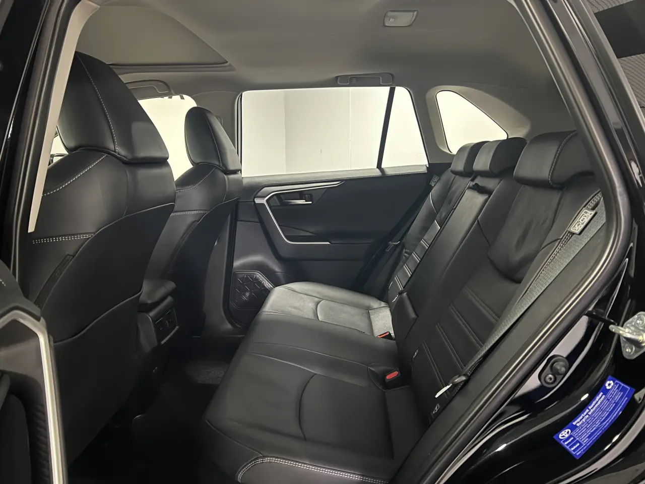 2025 TOYOTA RAV4 HYBRID Gallery Image 14