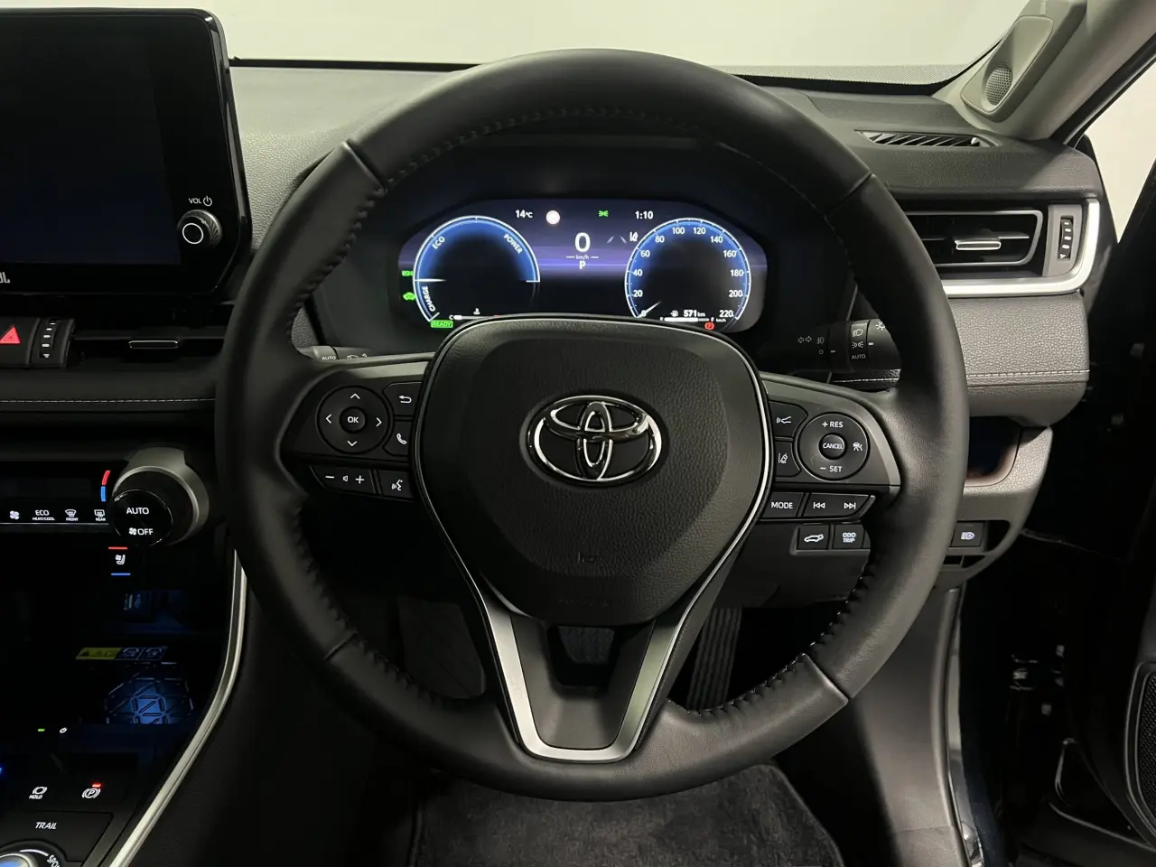 2025 TOYOTA RAV4 HYBRID Gallery Image 17