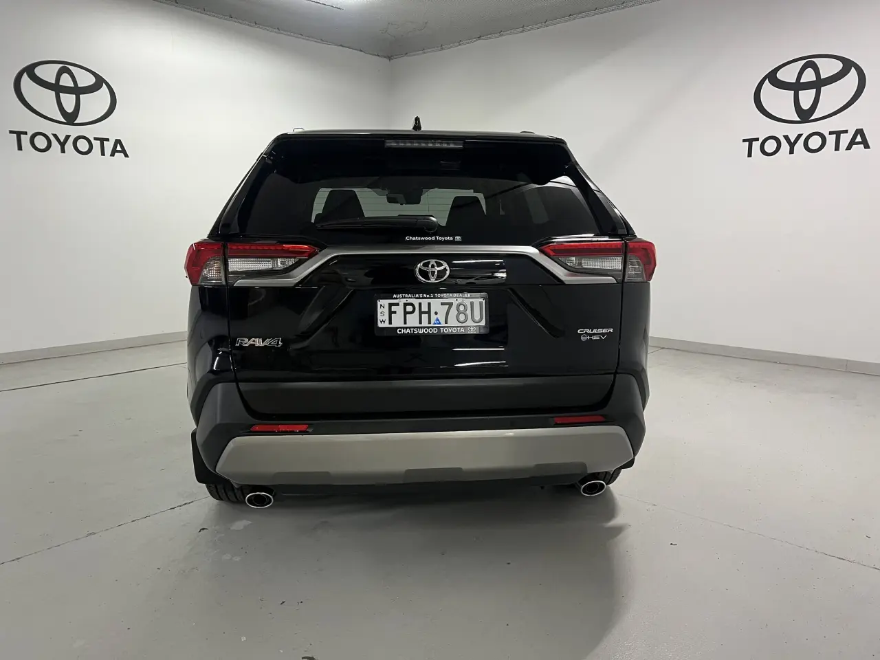 2025 TOYOTA RAV4 HYBRID Gallery Image 6