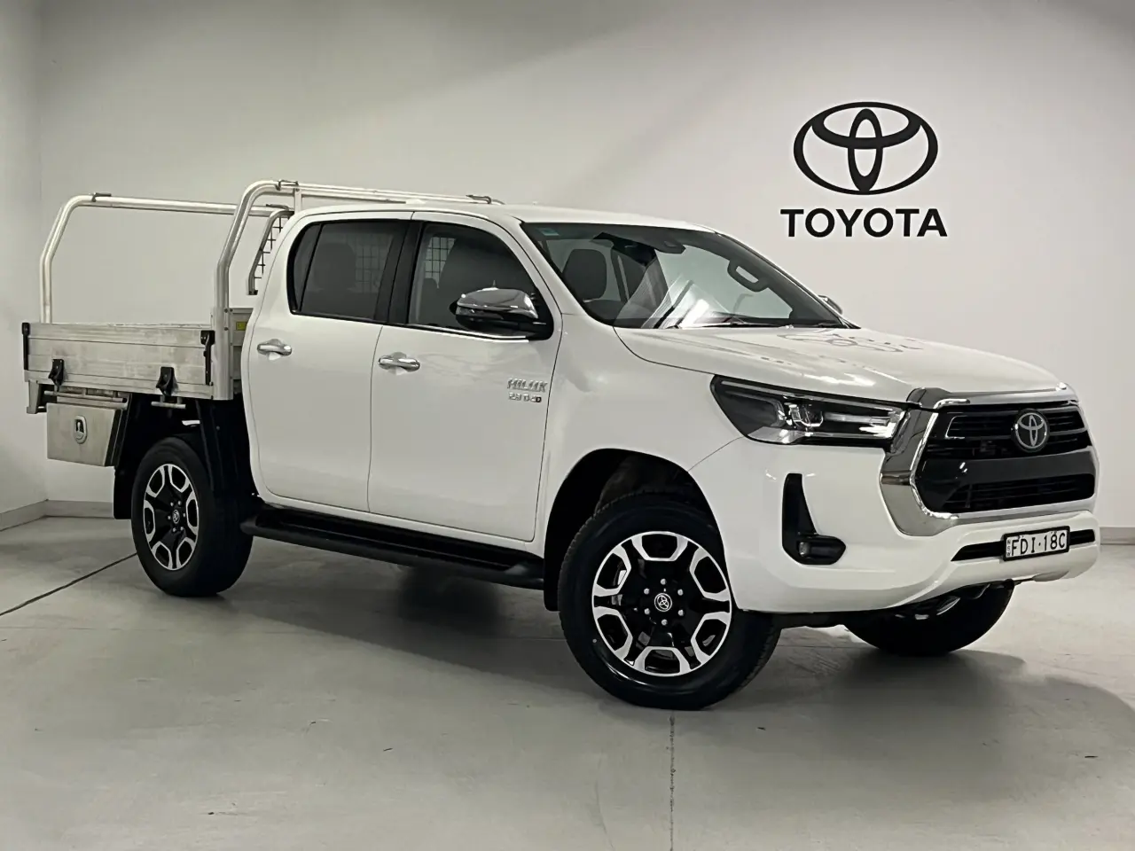 2023 TOYOTA HILUX Gallery Image 1