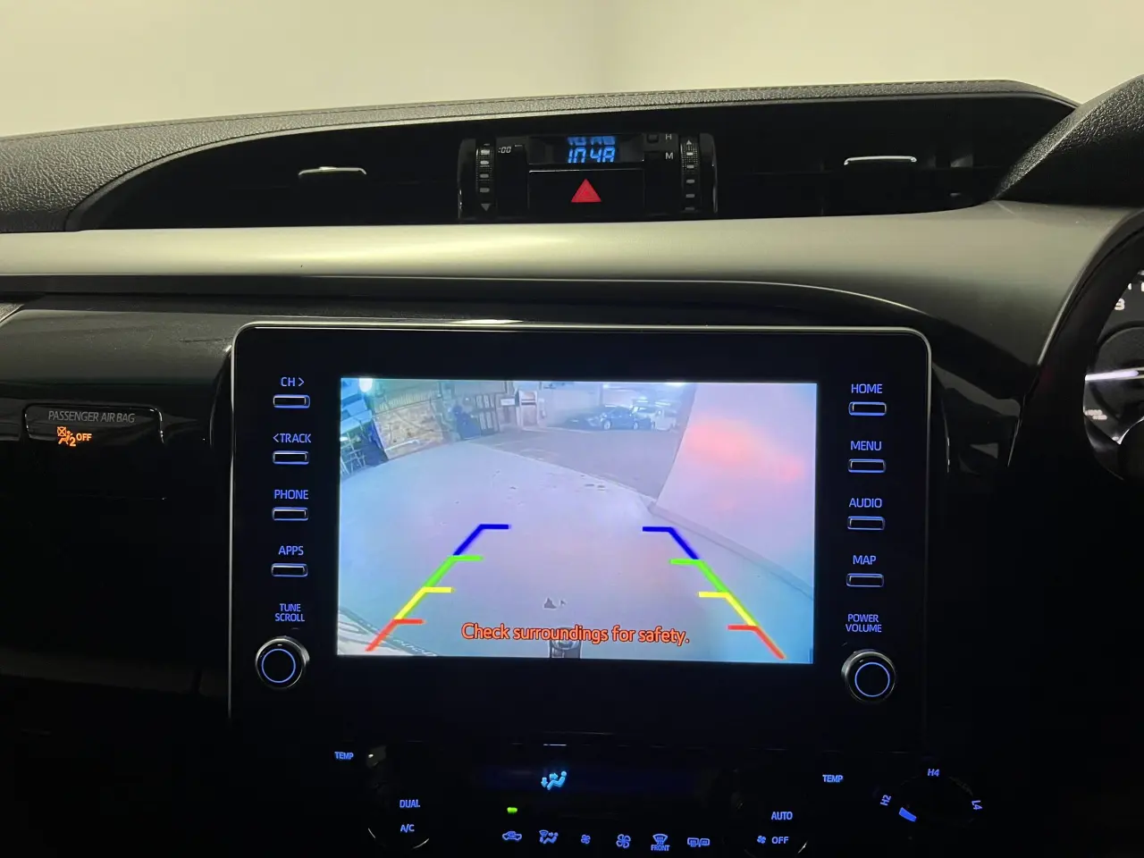 2023 TOYOTA HILUX Gallery Image 18