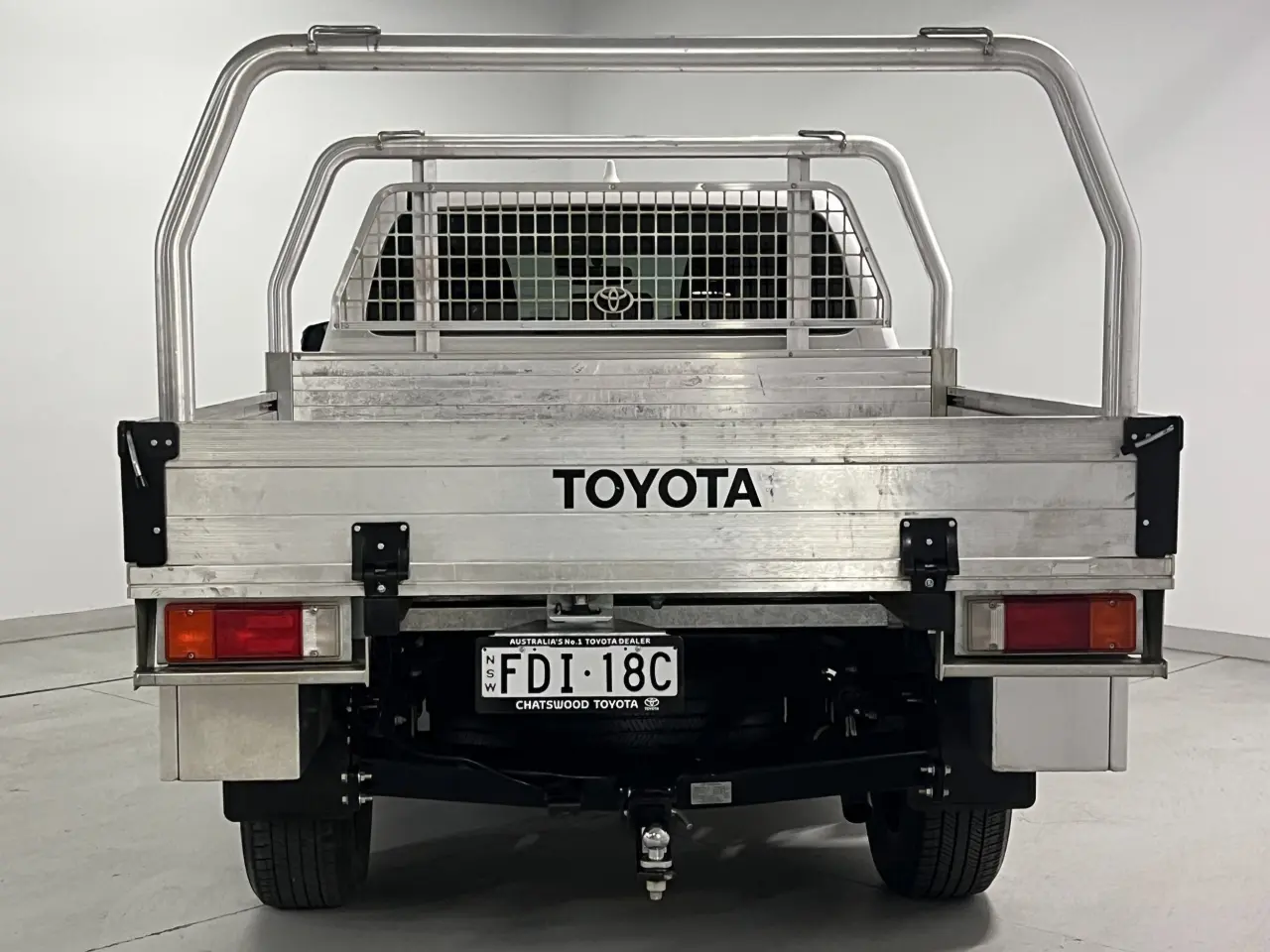 2023 TOYOTA HILUX Gallery Image 7