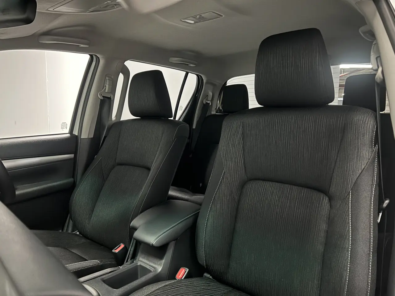 2024 TOYOTA HILUX Gallery Image 16