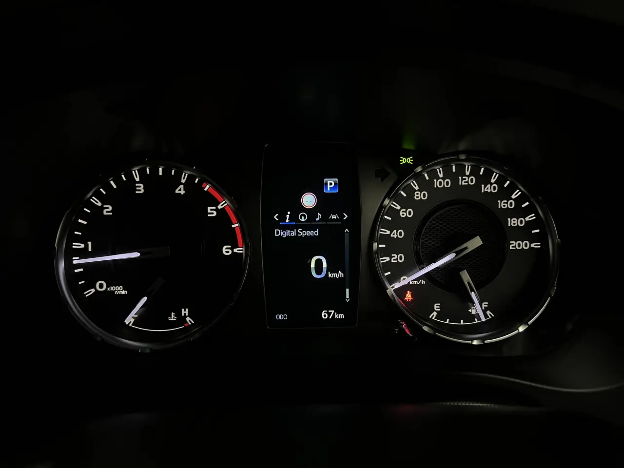 2024 TOYOTA HILUX Gallery Image 18