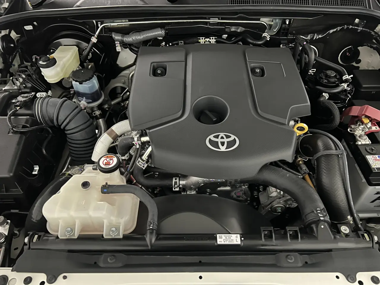 2024 TOYOTA HILUX Gallery Image 21
