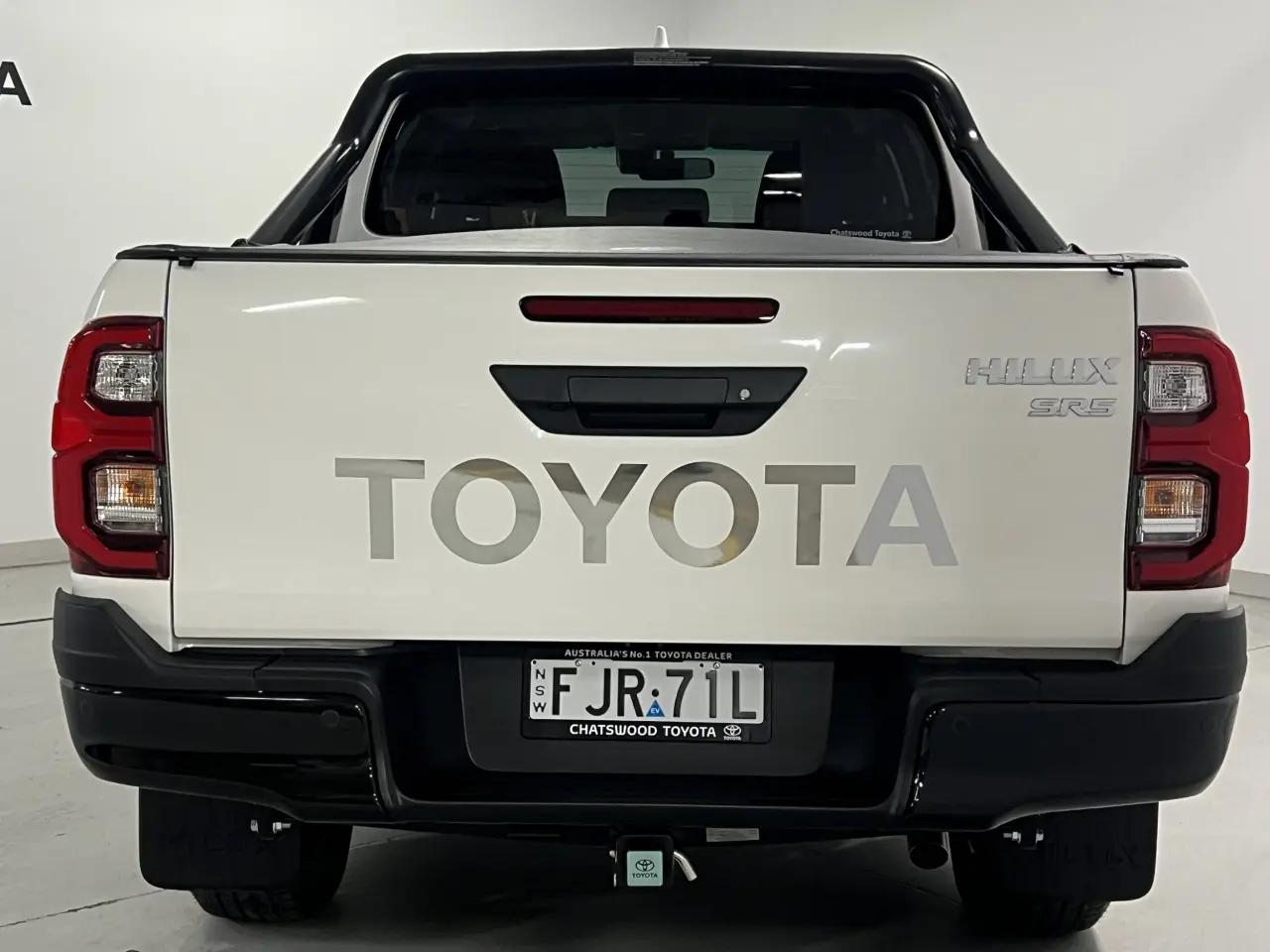 2024 TOYOTA HILUX Gallery Image 7