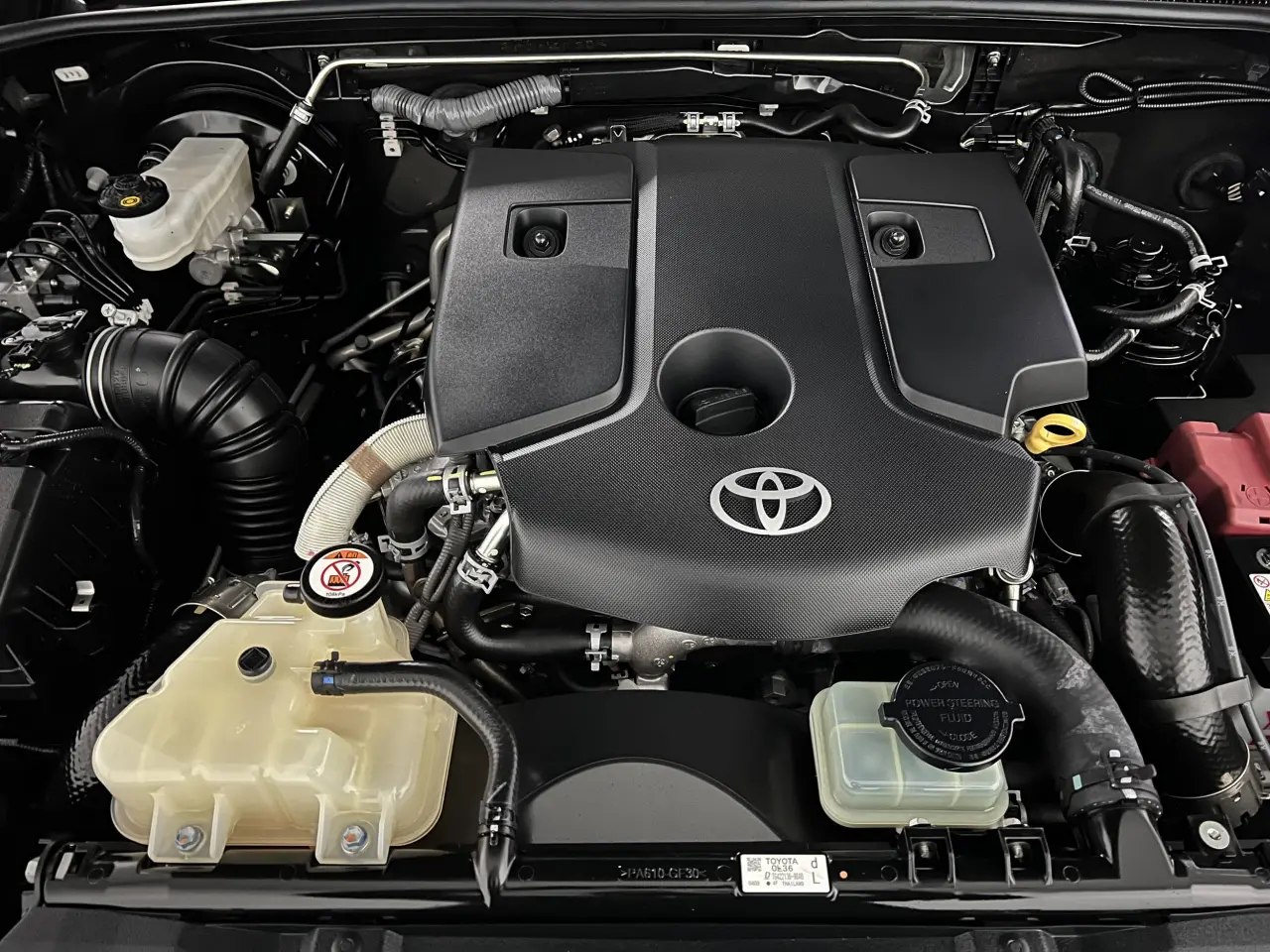2022 TOYOTA HILUX Gallery Image 21