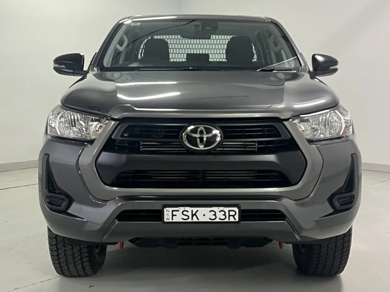 2023 TOYOTA HILUX Gallery Image 3