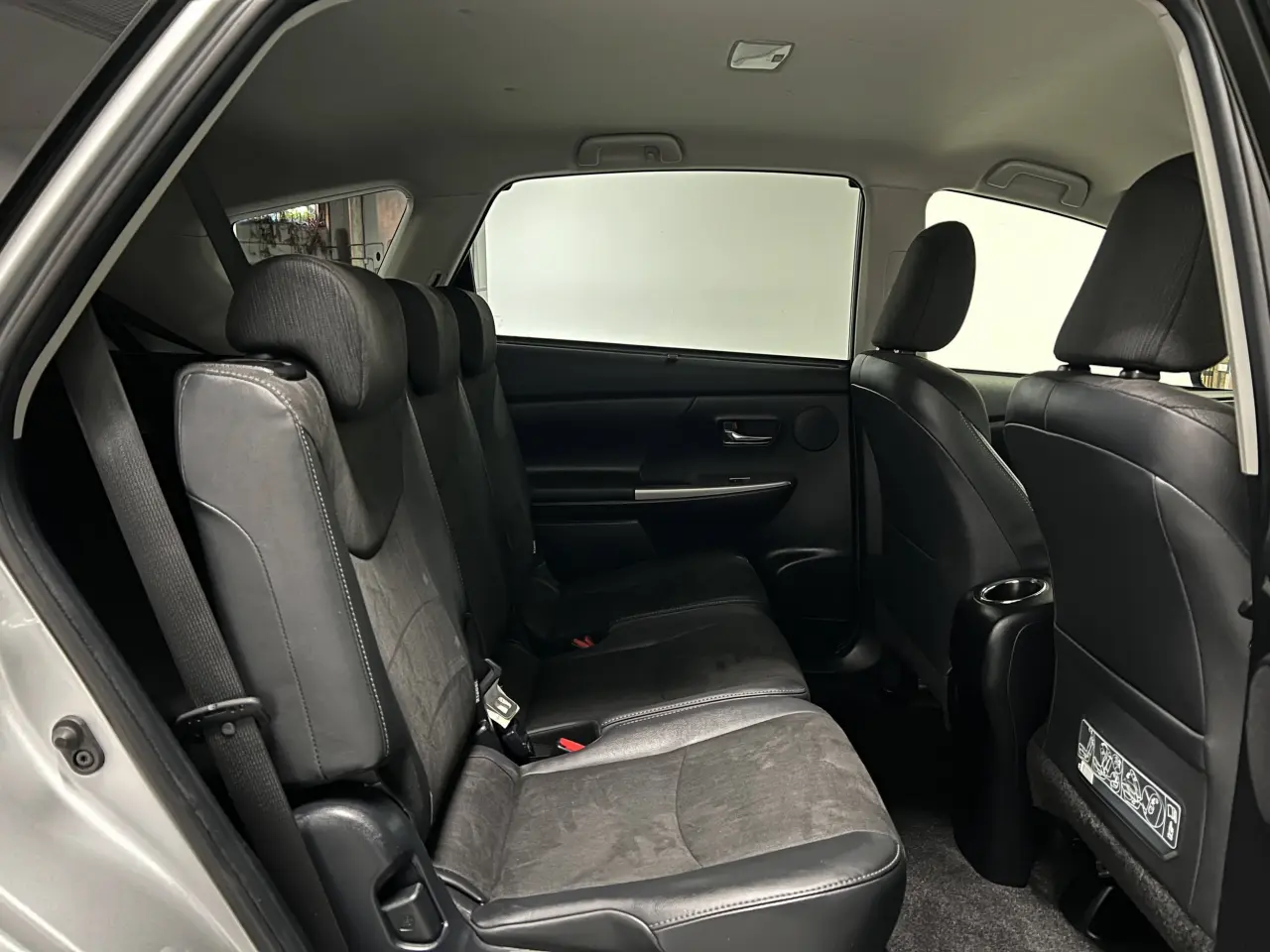 2018 TOYOTA PRIUS V Gallery Image 11