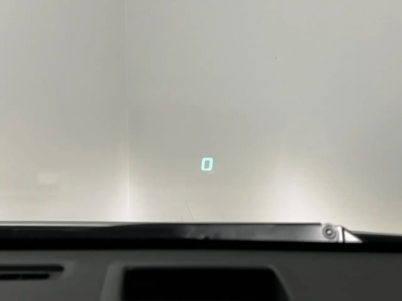 2018 TOYOTA PRIUS V Gallery Image 19