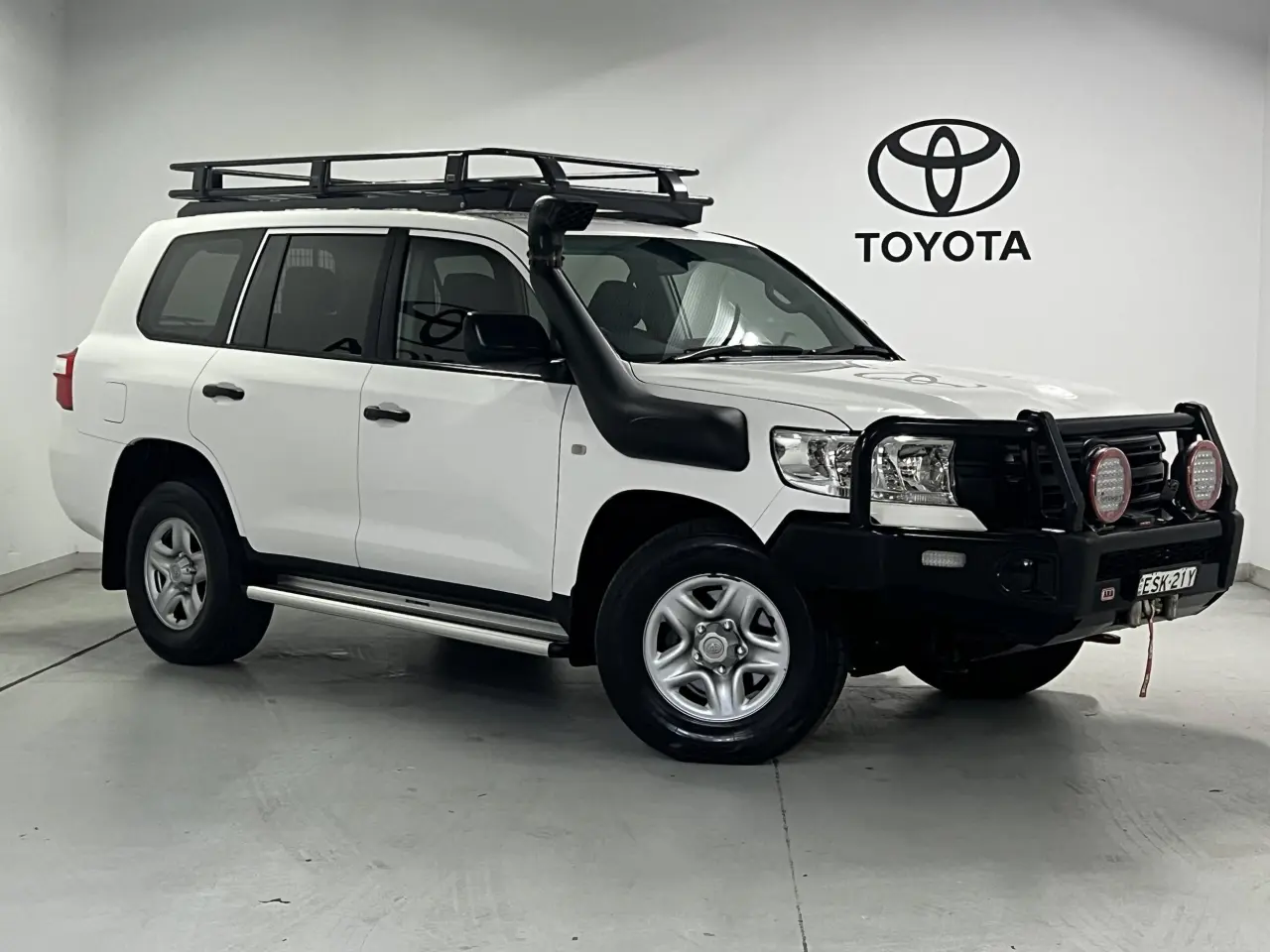 2019 TOYOTA LANDCRUISER Gallery Image 1