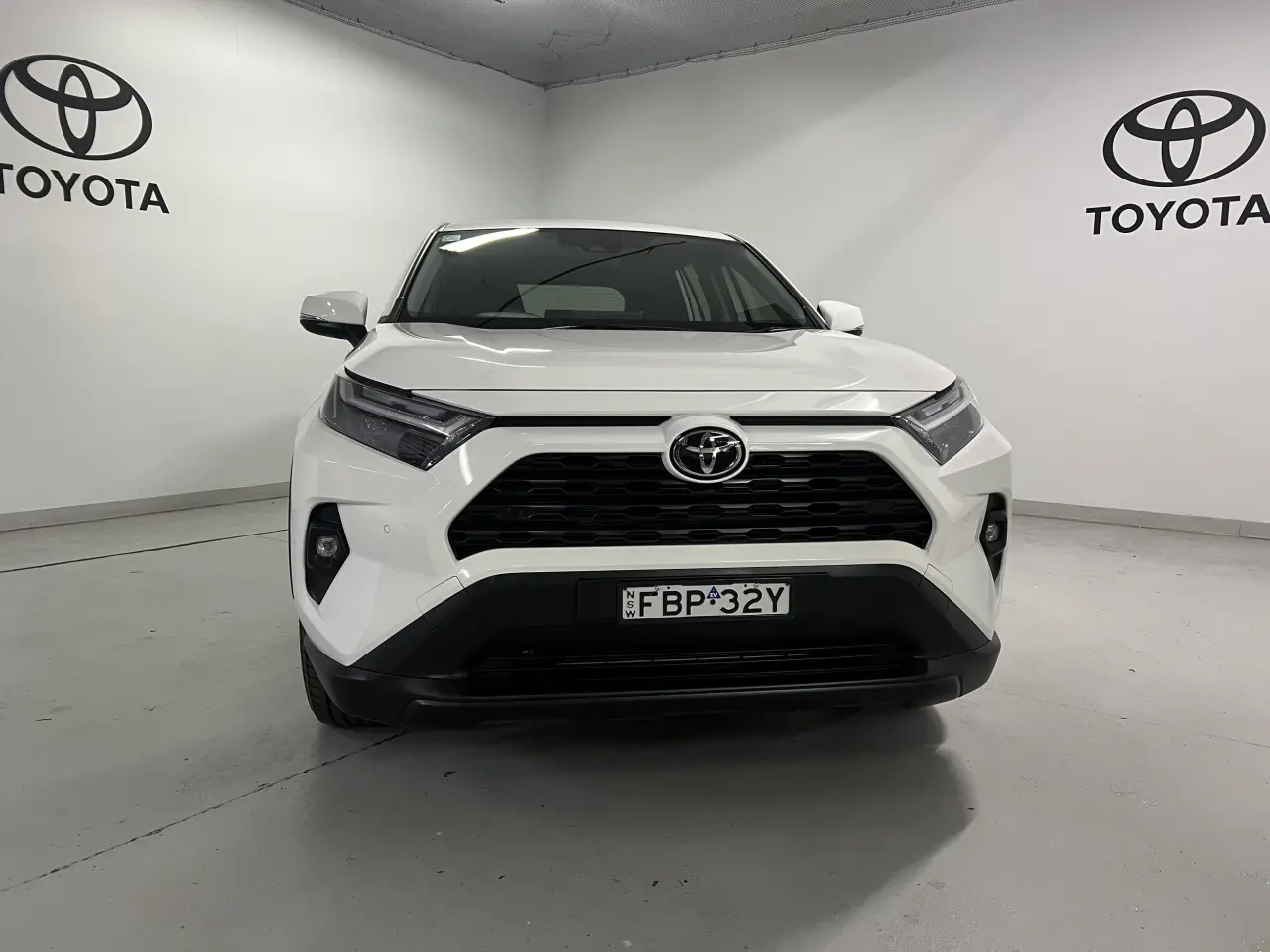 2025 TOYOTA RAV4 HYBRID Gallery Image 2