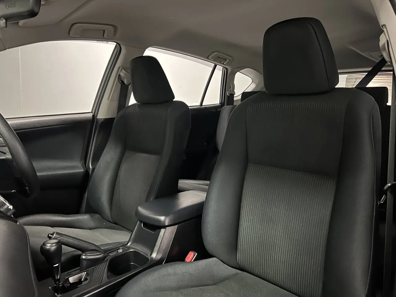 2014 TOYOTA RAV4 Gallery Image 16