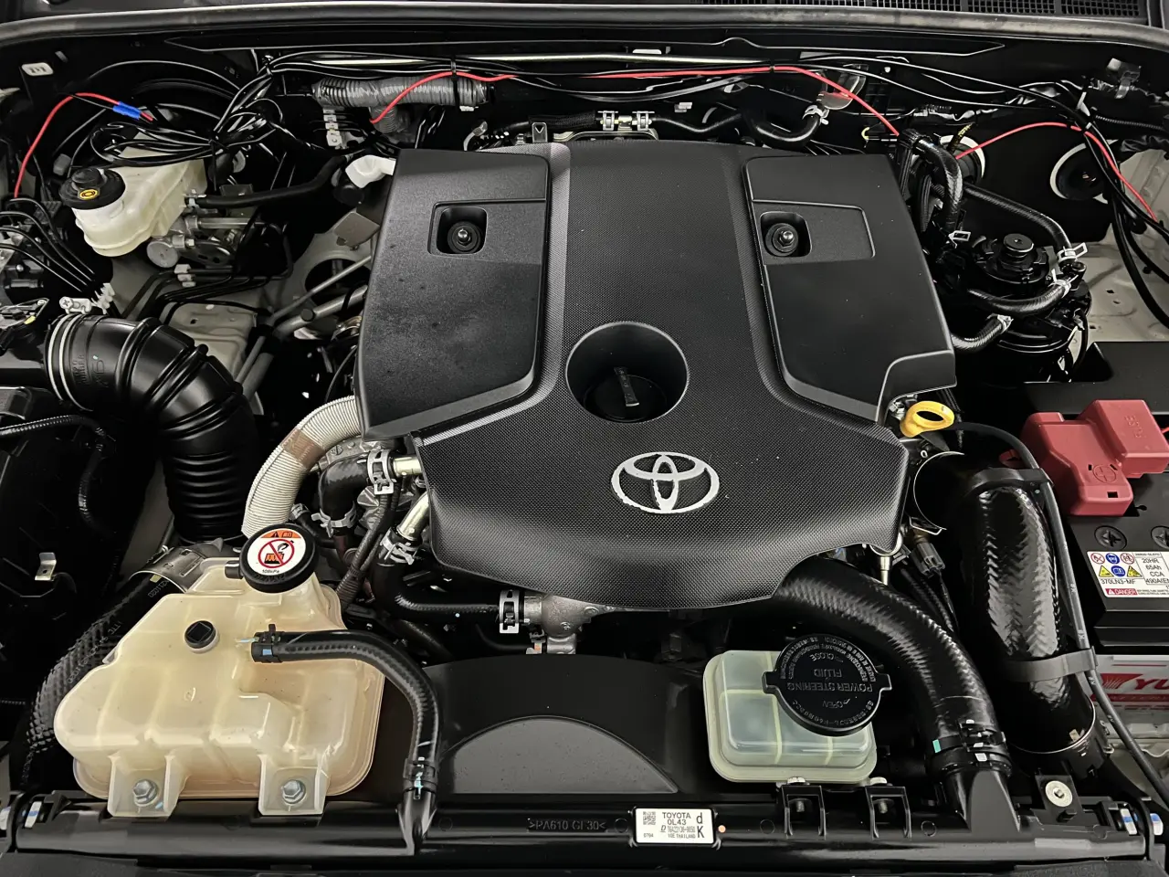 2021 TOYOTA HILUX Gallery Image 21