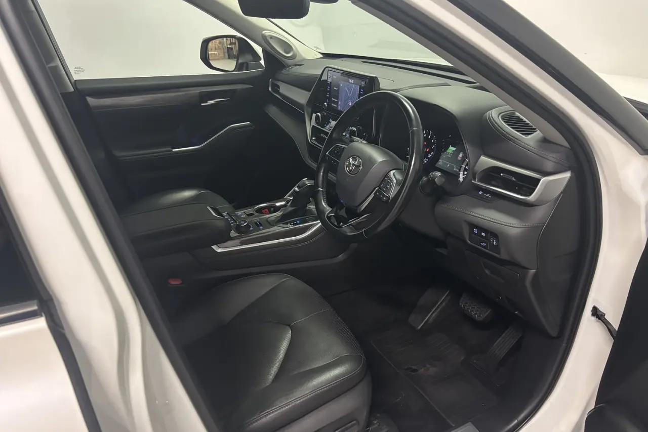 2021 Toyota Kluger Gallery Image 10