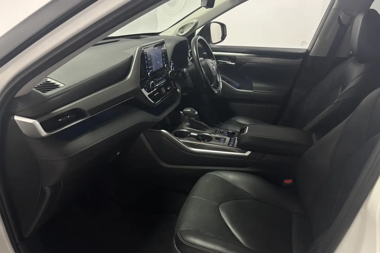 2021 Toyota Kluger Gallery Image 16